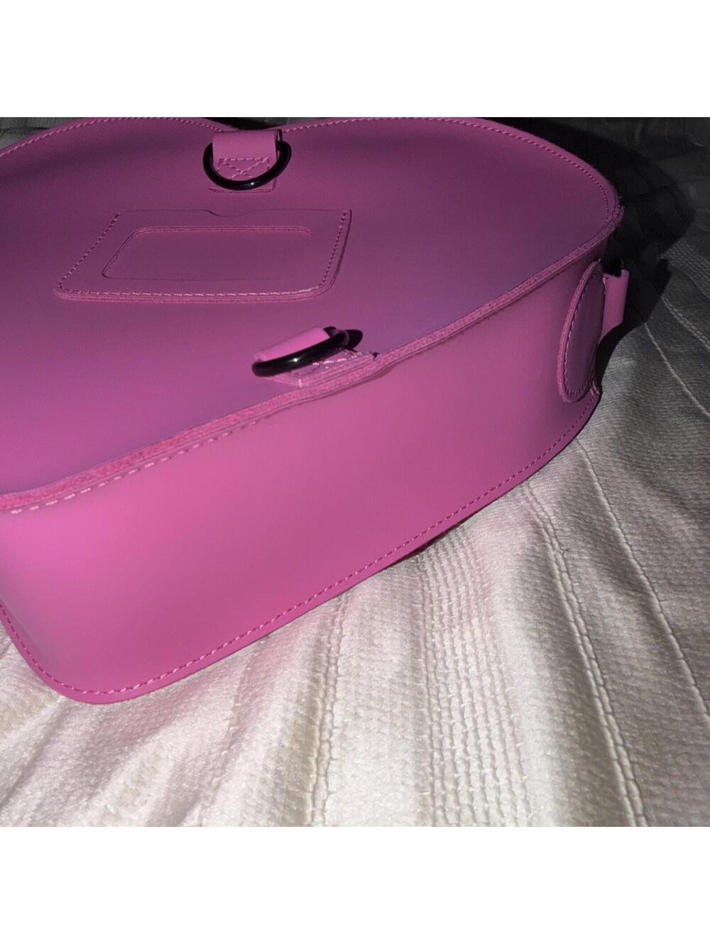 Rare Dr. Martens Heart Shaped Bag Backpack Crossbody Thrift Pink Kiev Leather - Picture 7 of 9